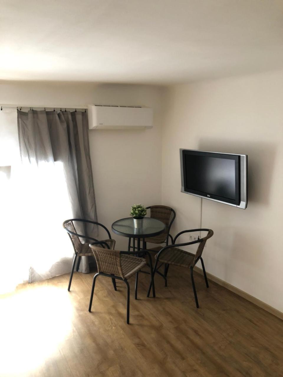 Ferienwohnung Apartman Vorosmarty Budapest Exterior foto